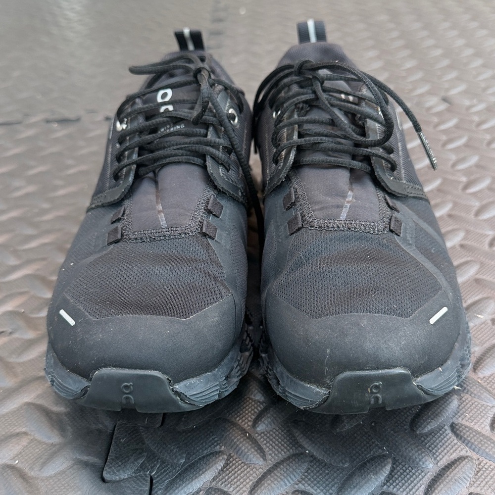 ON Cloud Waterproof Women’s Running Shoes Size W 8 - Picture 7 of 11